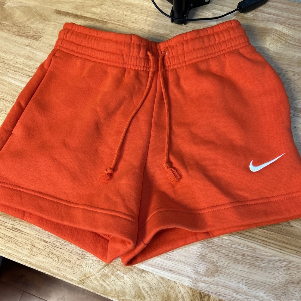 Nike Sportswear Phoenix Fleece Mid Rise 4" Shorts IH2108-633 Orange Womens XS